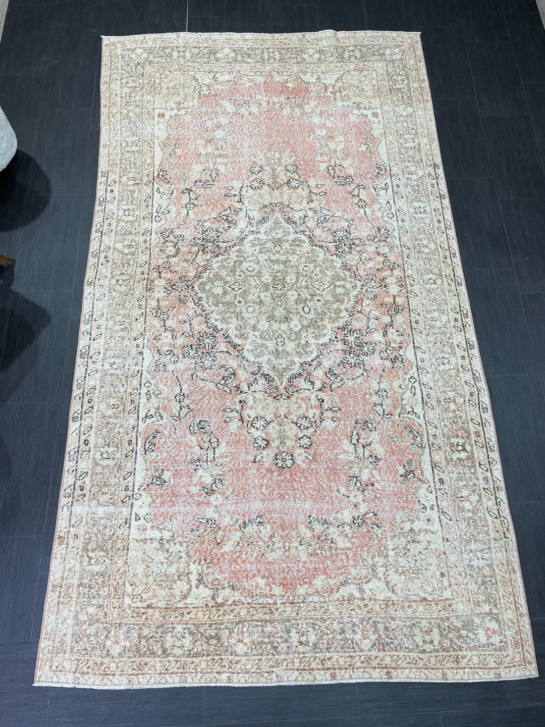 Pink Turkish Oushak Rug 5' 4" x 9' 10" Hand-Knotted border