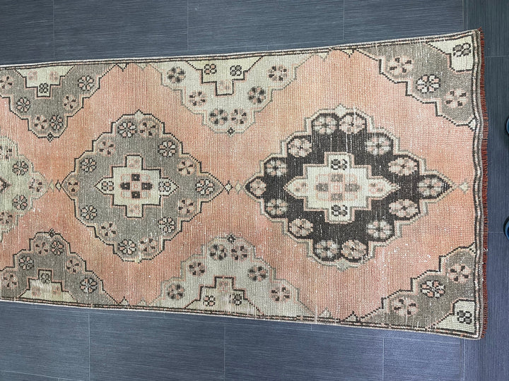 Beige Turkish Runner Rug 2' 9" x 10' 4" Hand-Knotted pattern