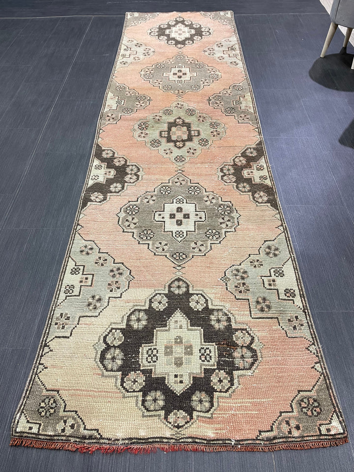 Beige Turkish Runner Rug 2' 9" x 10' 4" Hand-Knotted texture