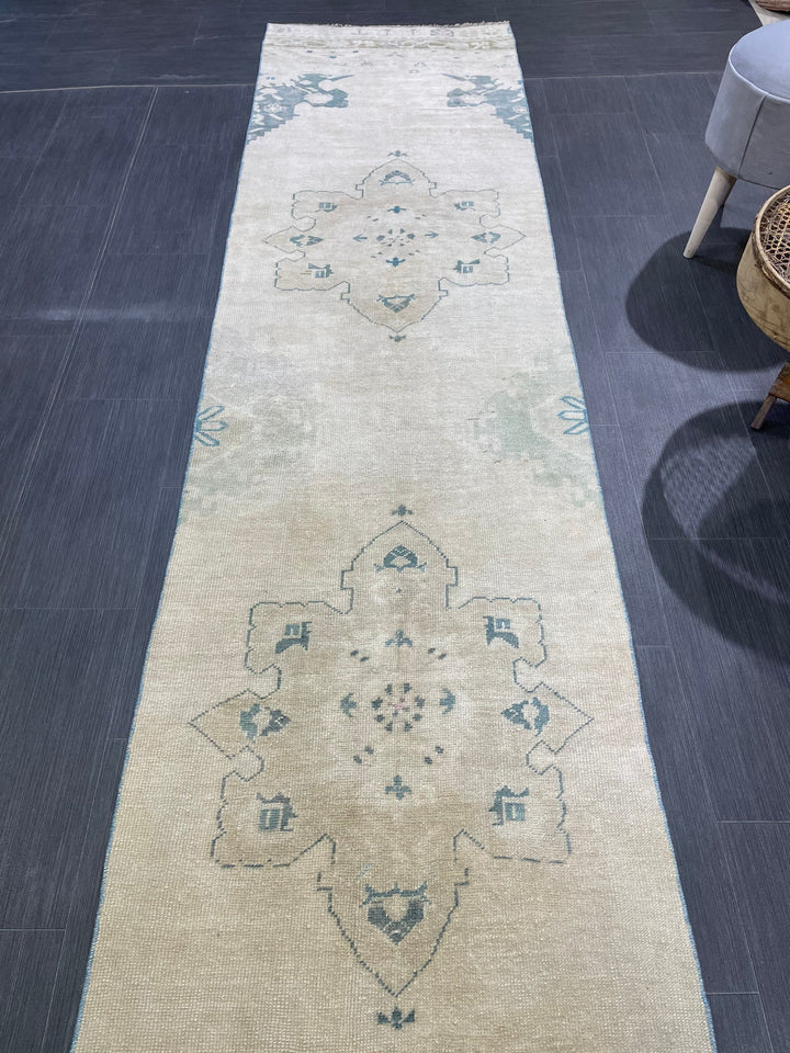 Turkish Runner Rug 2' 7" x 11' 9" Hand-Knotted view 9
