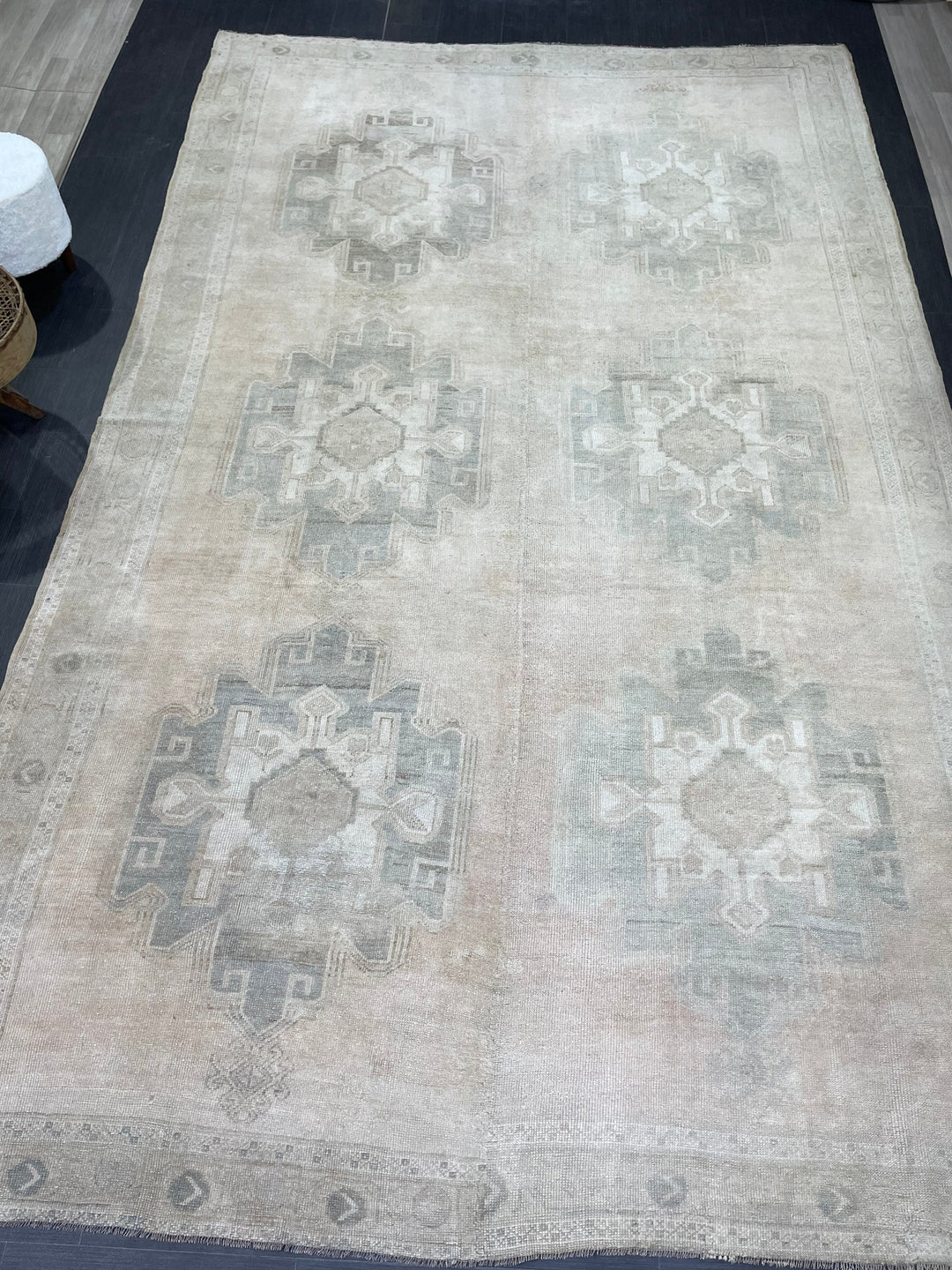 Tan Turkish Oushak Rug 7' 10" x 12' 9" Hand-Knotted view 9