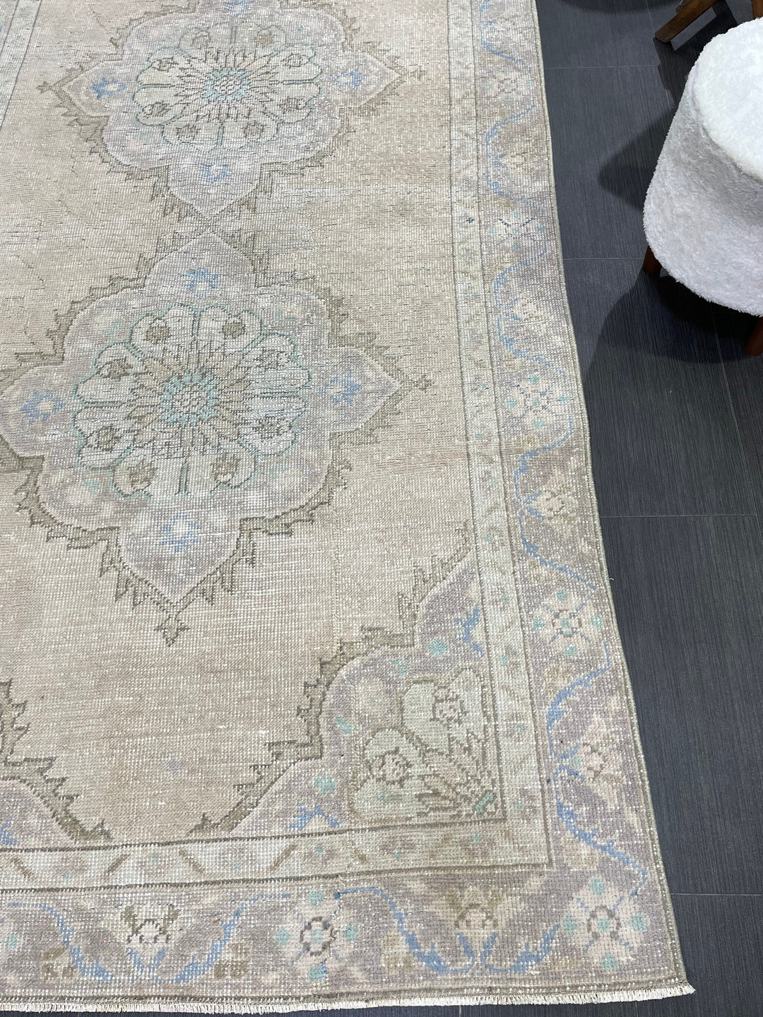 Beige Turkish Runner Rug 4' 3" x 10' 9" Hand-Knotted close-up