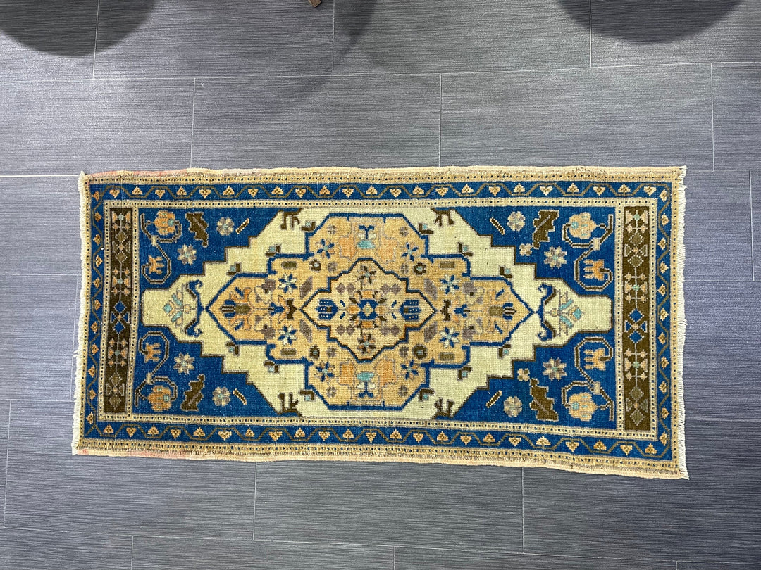 Beige Turkish Runner Rug 1' 10" x 3' 9" Hand-Knotted reverse