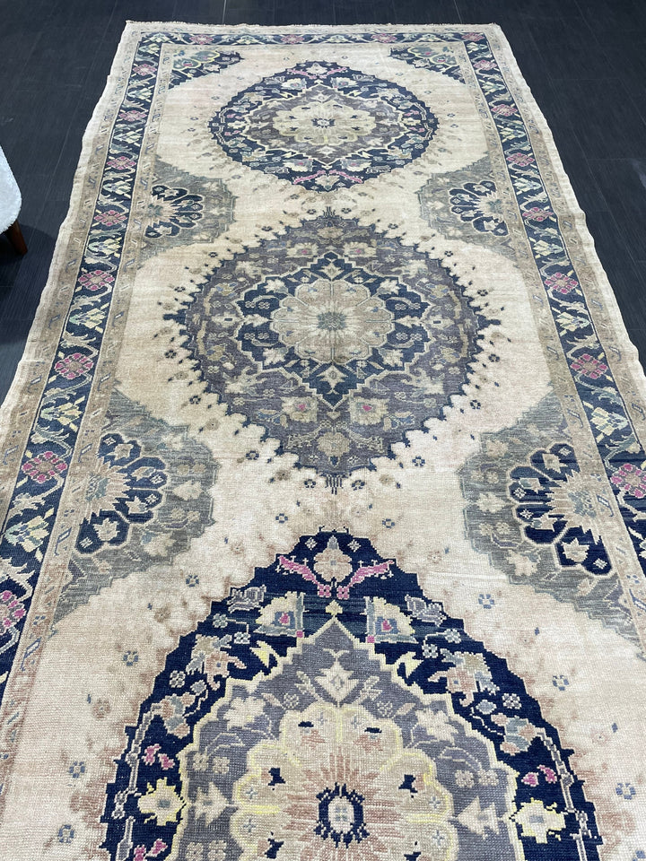 Turkish Oushak Rug 5' x 11' 8" Hand-Knotted pattern