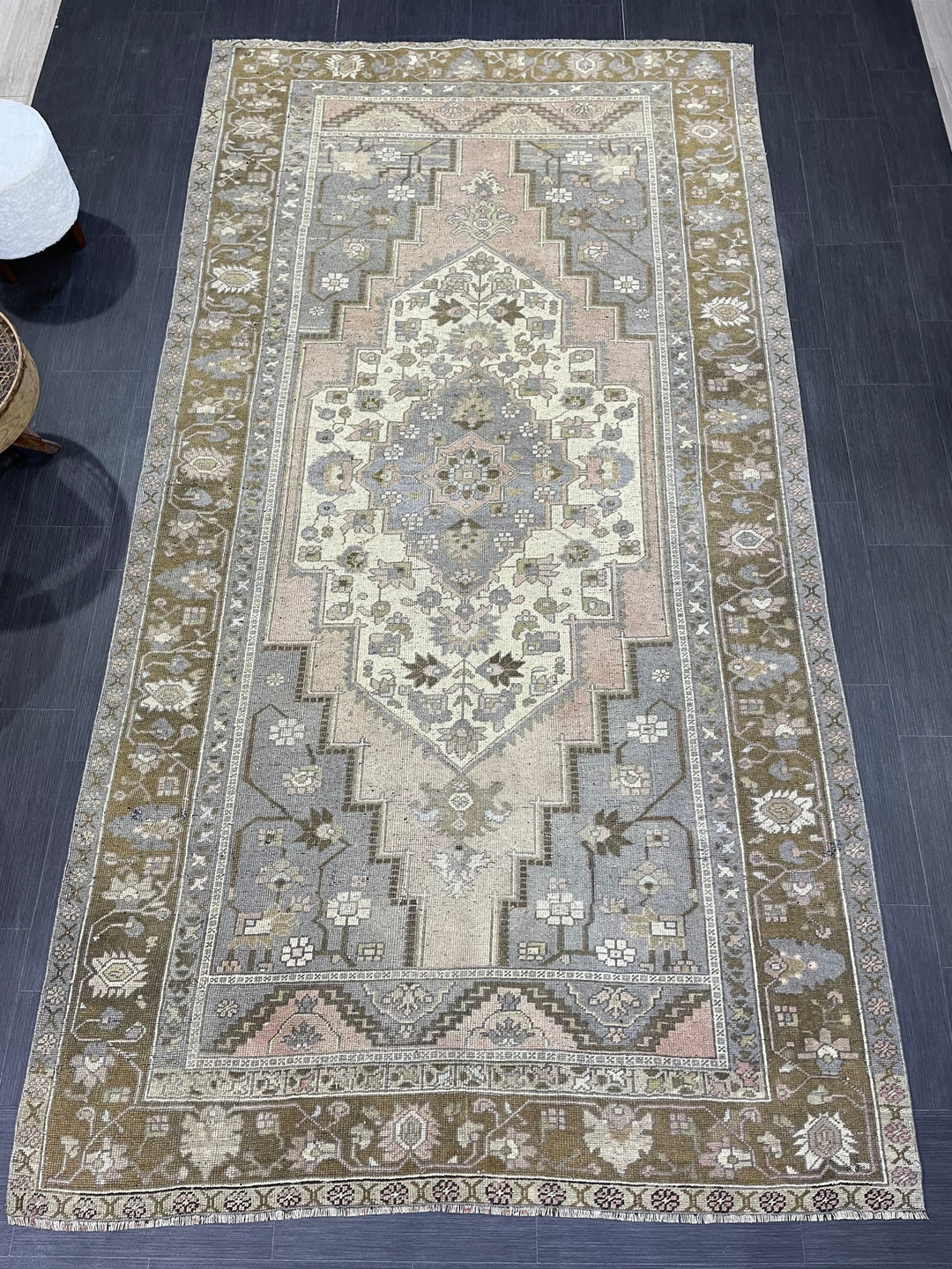 Rust Turkish Oushak Rug 5' 9" x 10' 11" Hand-Knotted border