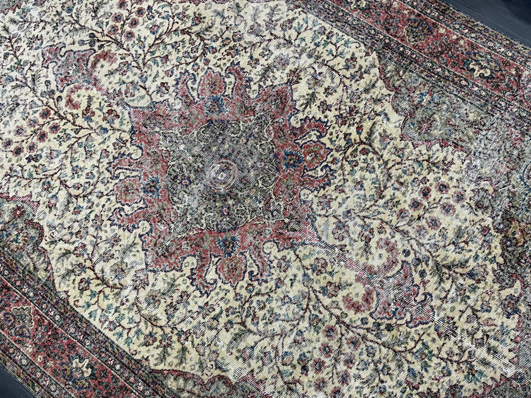 Tan Turkish Oushak Rug 7' x 10' 5" Hand-Knotted close-up
