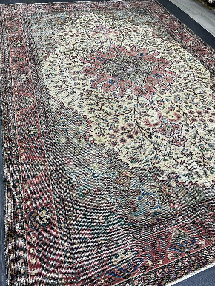 Tan Turkish Oushak Rug 7' x 10' 5" Hand-Knotted border