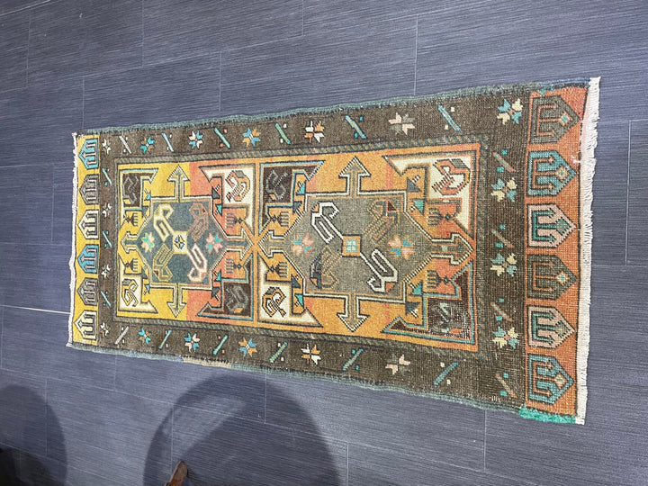 Beige Turkish Runner Rug 2' x 4' 4" Hand-Knotted detail