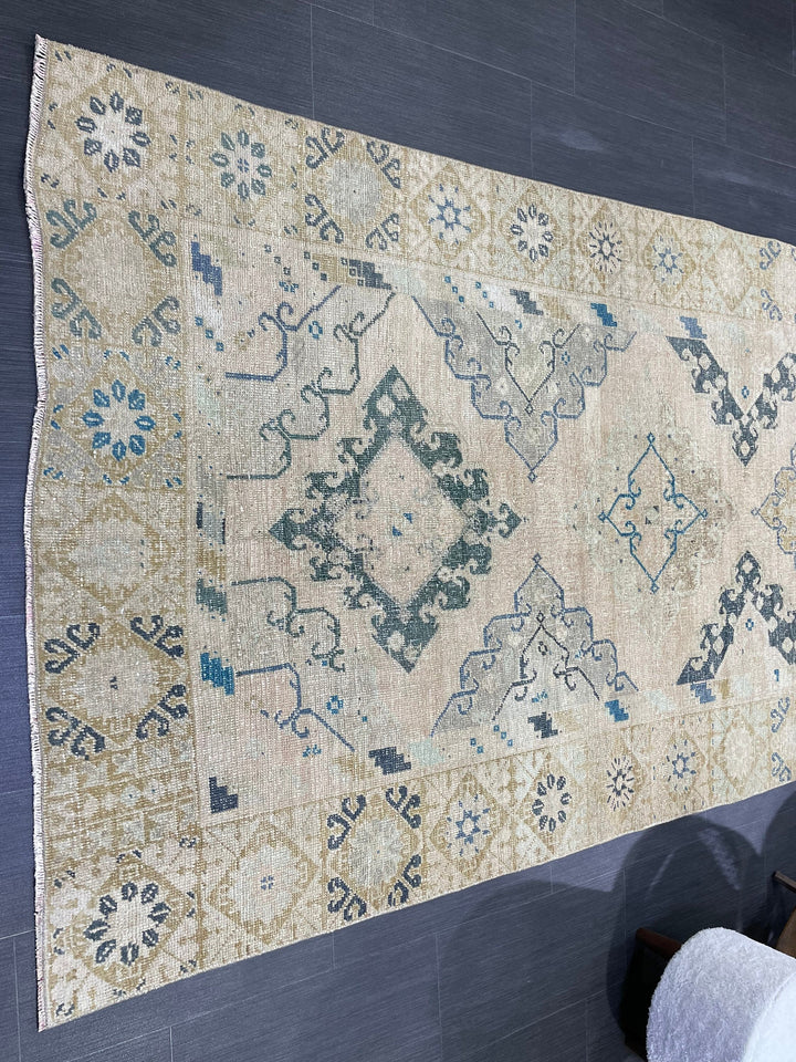 Beige Turkish Vintage Rug 4' 7" x 12' 11" Hand-Knotted pattern