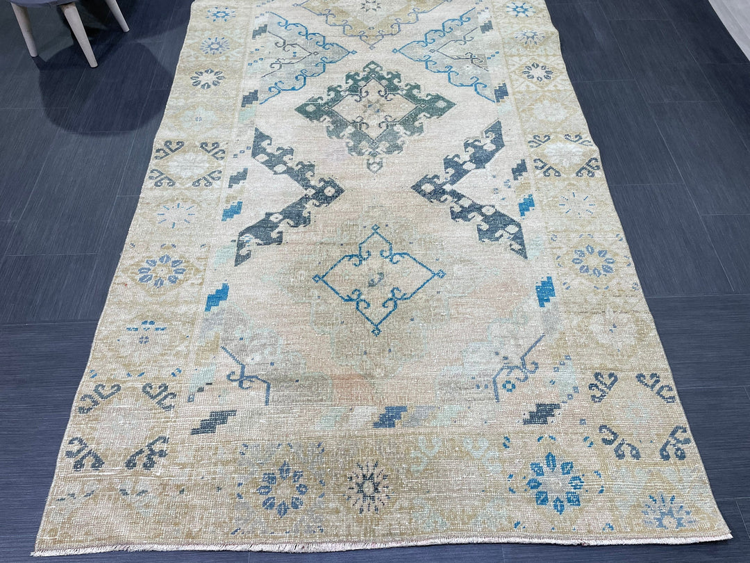 Beige Turkish Vintage Rug 4' 7" x 12' 11" Hand-Knotted texture