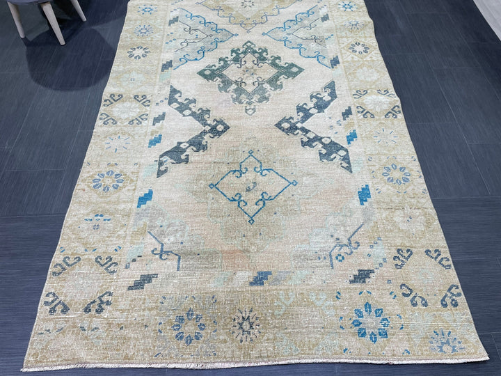 Beige Turkish Vintage Rug 4' 7" x 12' 11" Hand-Knotted texture