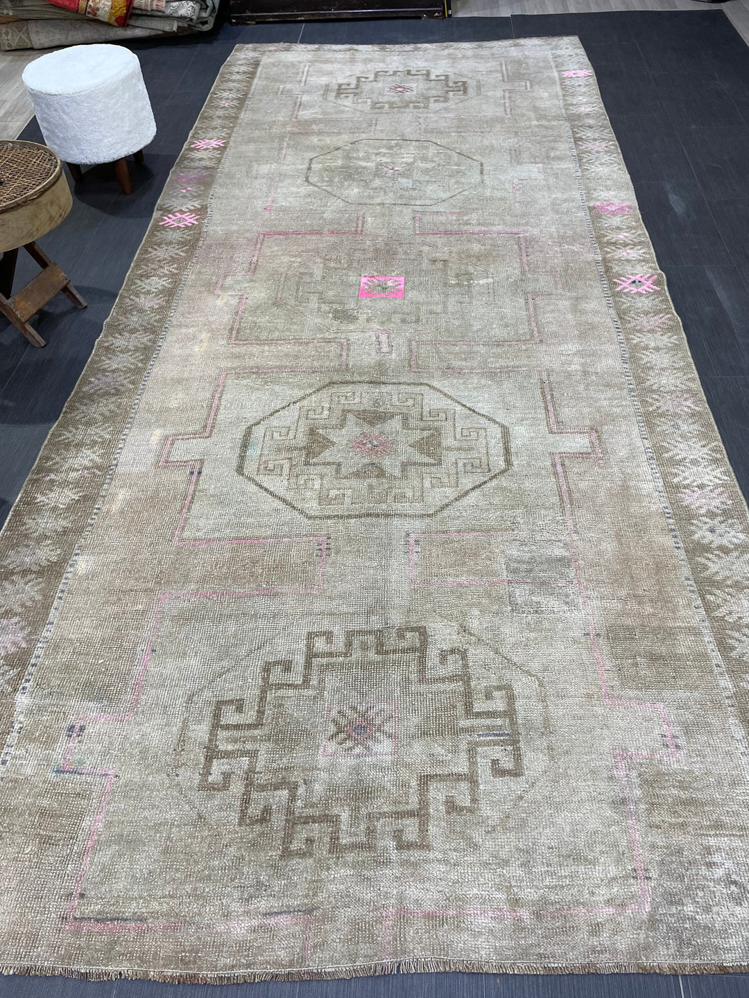 Beige Turkish Oushak Rug 5' x 11' 7" Hand-Knotted texture
