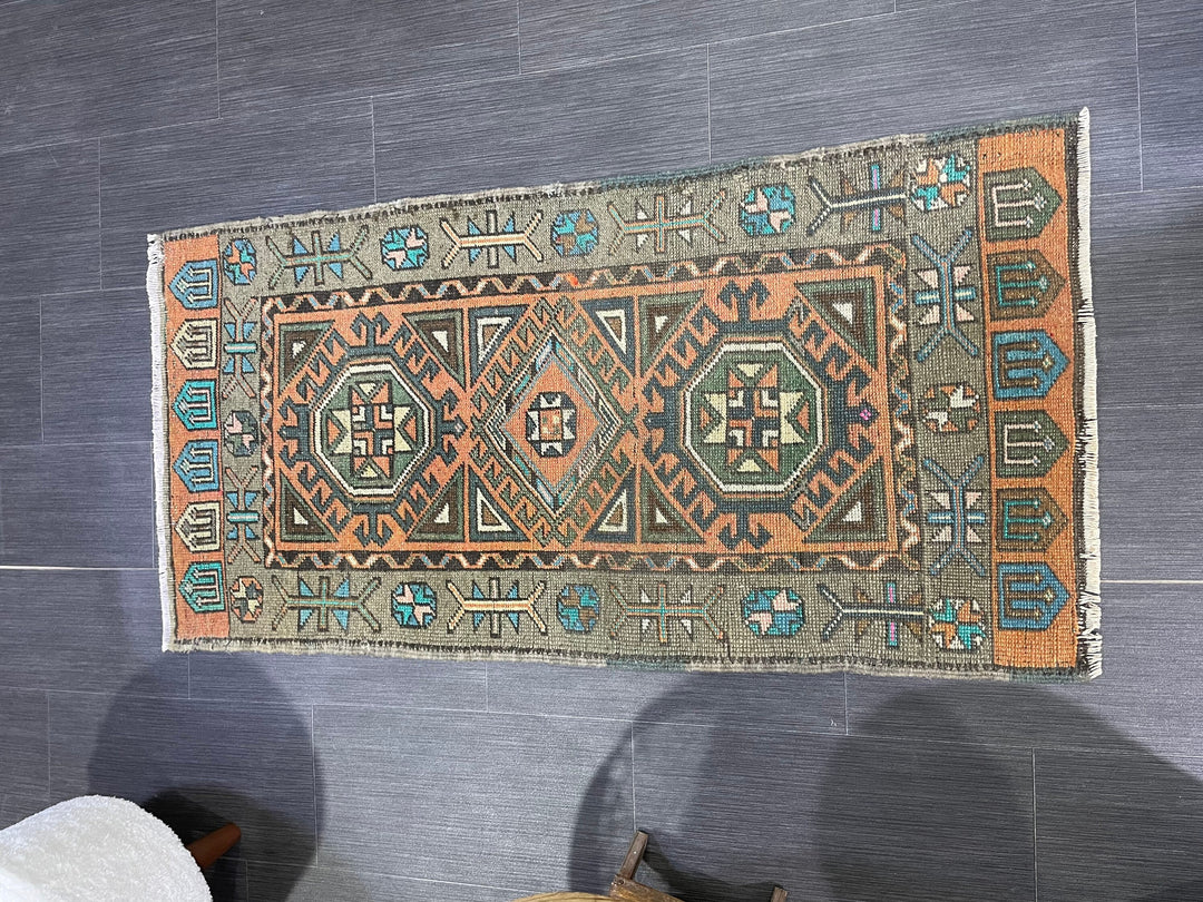 Beige Turkish Runner Rug 2' 2" x 4' 4" Hand-Knotted view