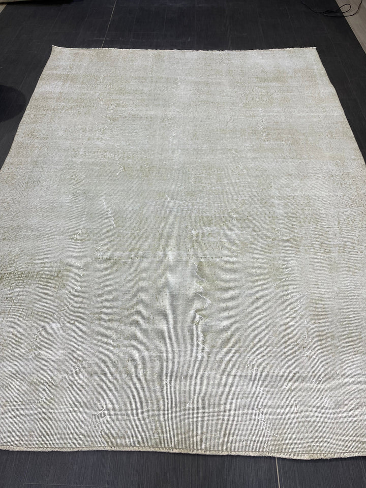 Beige Turkish Runner Rug 6' 4" x 8' 6" Hand-Knotted pattern