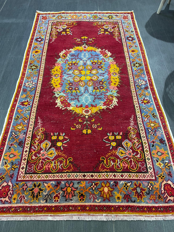Red Turkish Vintage Rug 3' x 5' 7" Hand-Knotted pattern