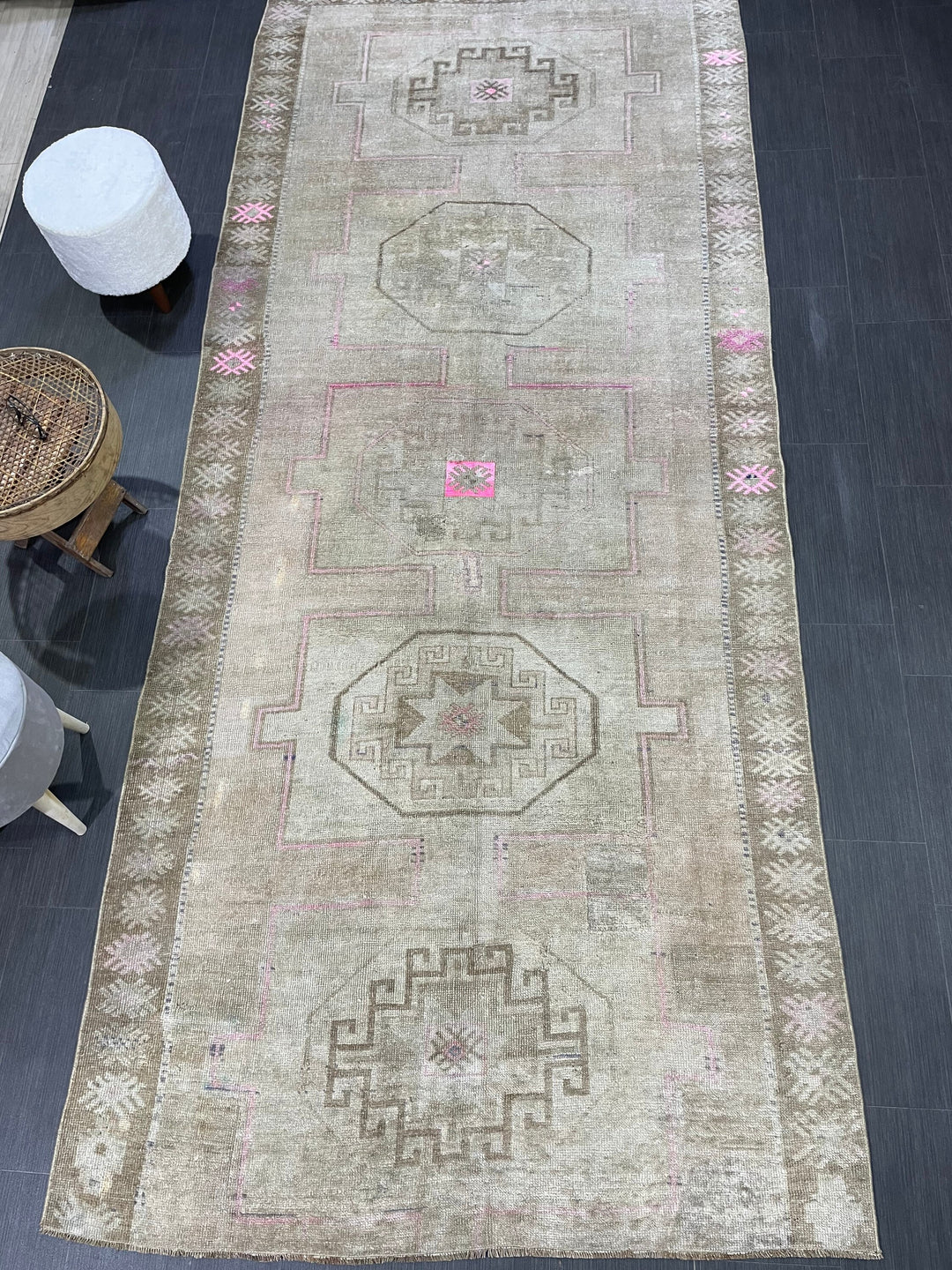 Beige Turkish Oushak Rug 5' x 11' 7" Hand-Knotted close-up