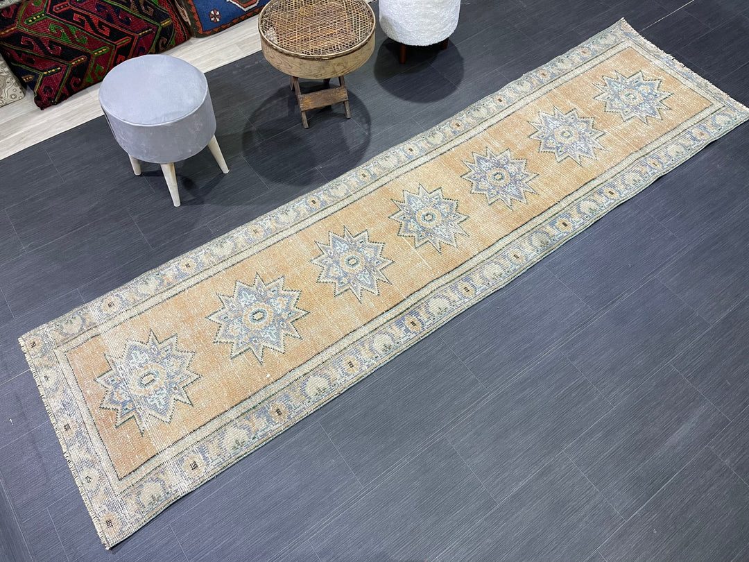 Beige Turkish Runner Rug 2' 6" x 9' 8" Hand-Knotted border