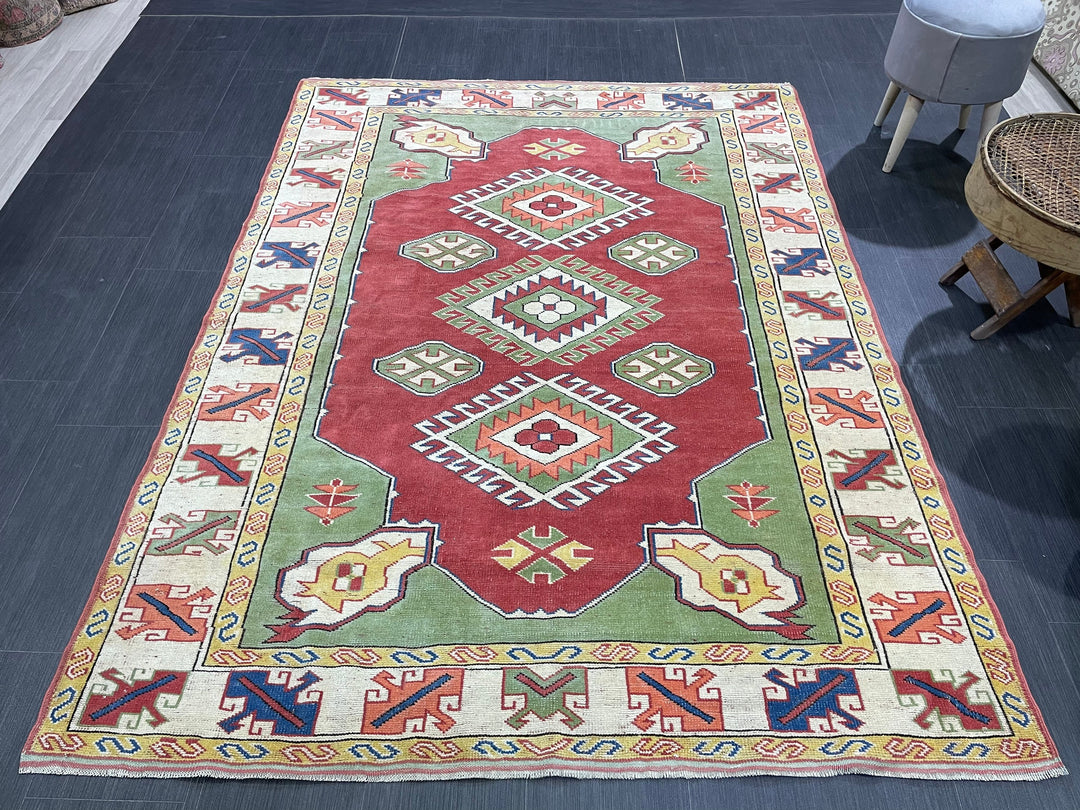 Beige Turkish Oushak Rug 5' 3" x 7' Hand-Knotted border