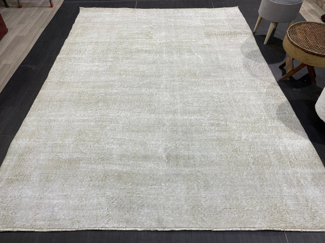 Beige Turkish Runner Rug 6' 4" x 8' 6" Hand-Knotted detail