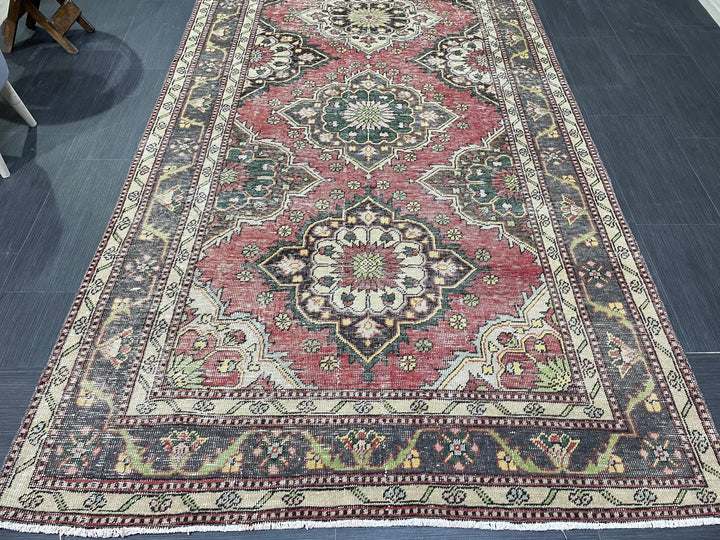 Beige Turkish Runner Rug 4' 7" x 12' 3" Hand-Knotted texture