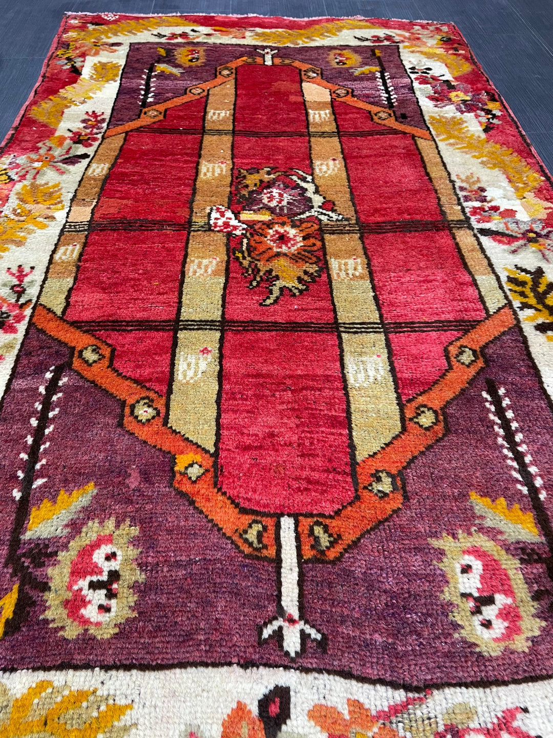 Beige Turkish Runner Rug 3' 2" x 5' 5" Hand-Knotted reverse