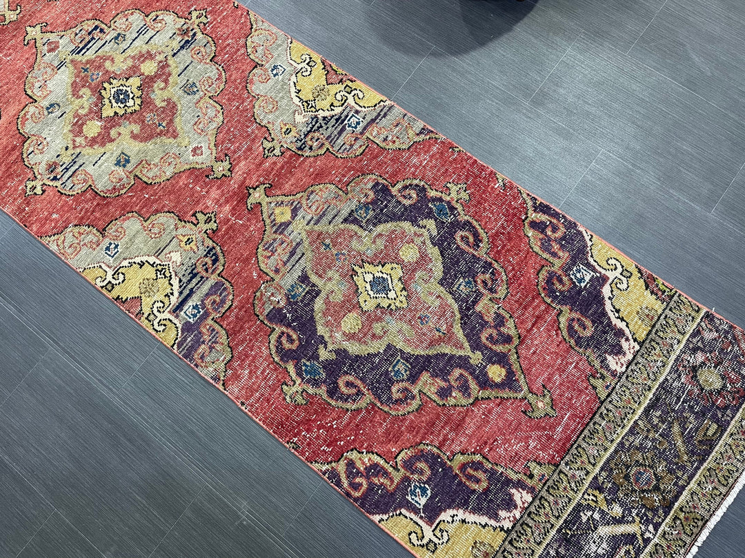 Beige Turkish Runner Rug 2' 8" x 12' 8" Hand-Knotted pattern