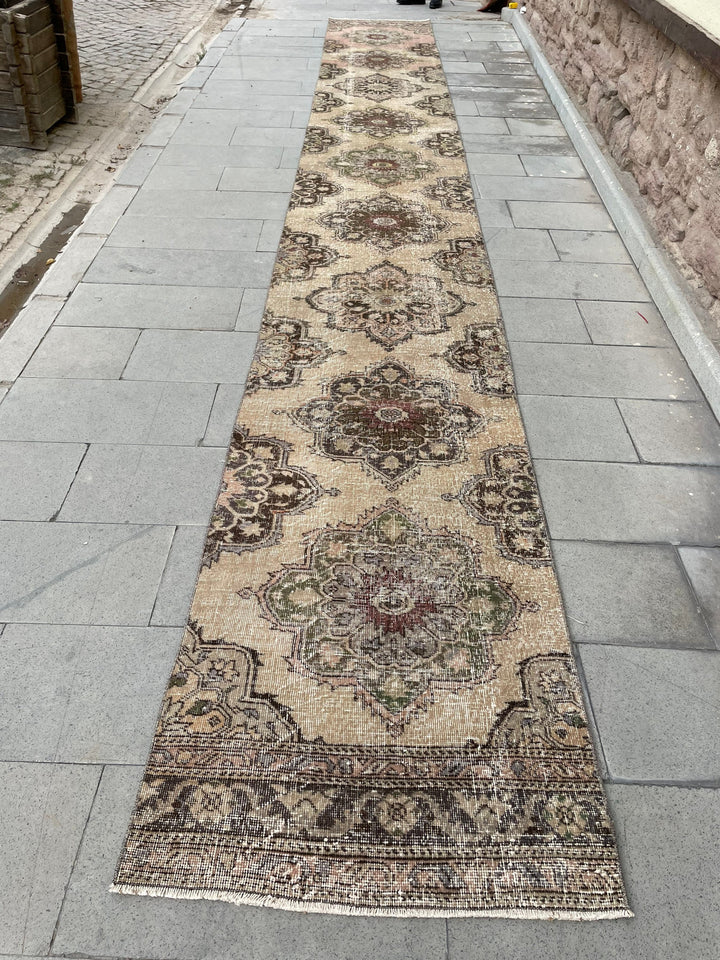 Beige Turkish Runner Rug 2' 8" x 21' 9" Hand-Knotted close-up