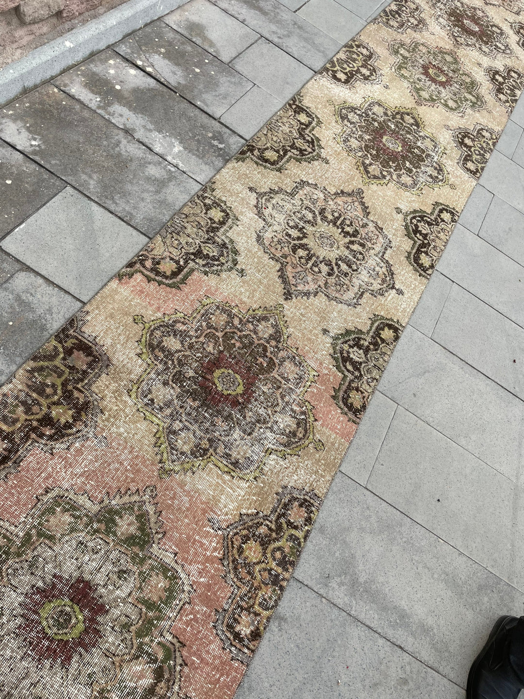 Beige Turkish Runner Rug 2' 8" x 21' 9" Hand-Knotted texture