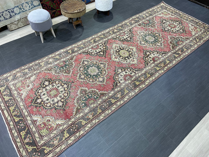 Beige Turkish Runner Rug 4' 7" x 12' 3" Hand-Knotted detail