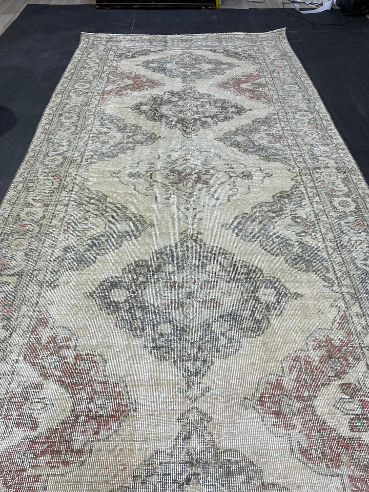 Beige Turkish Runner Rug 4' 9" x 12' 8" Hand-Knotted | No. WR97948