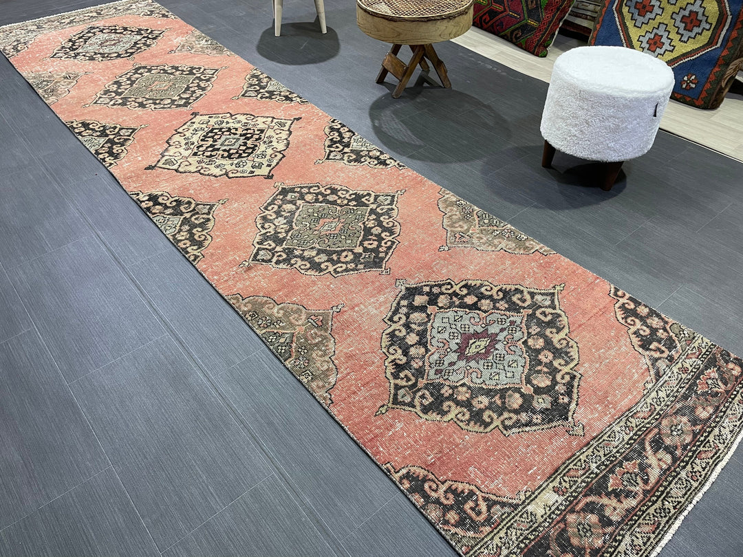 Turkish Runner Rug 2' 9" x 11' 6" Hand-Knotted border