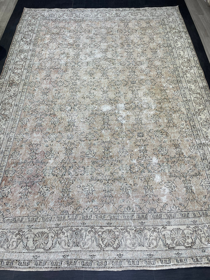 Beige Turkish Vintage Rug 8' 5" x 12' 1" Hand-Knotted | No. WR42134
