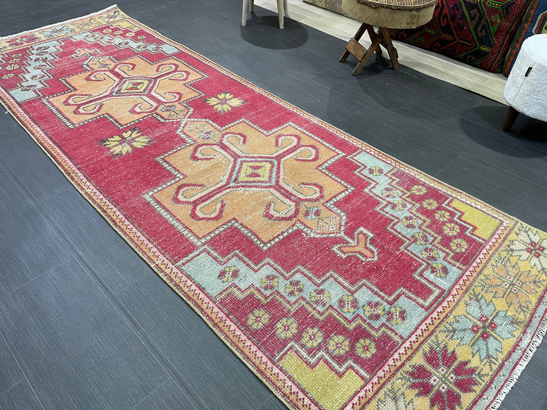 Beige Turkish Runner Rug 3' 4" x 9' 3" Hand-Knotted pattern