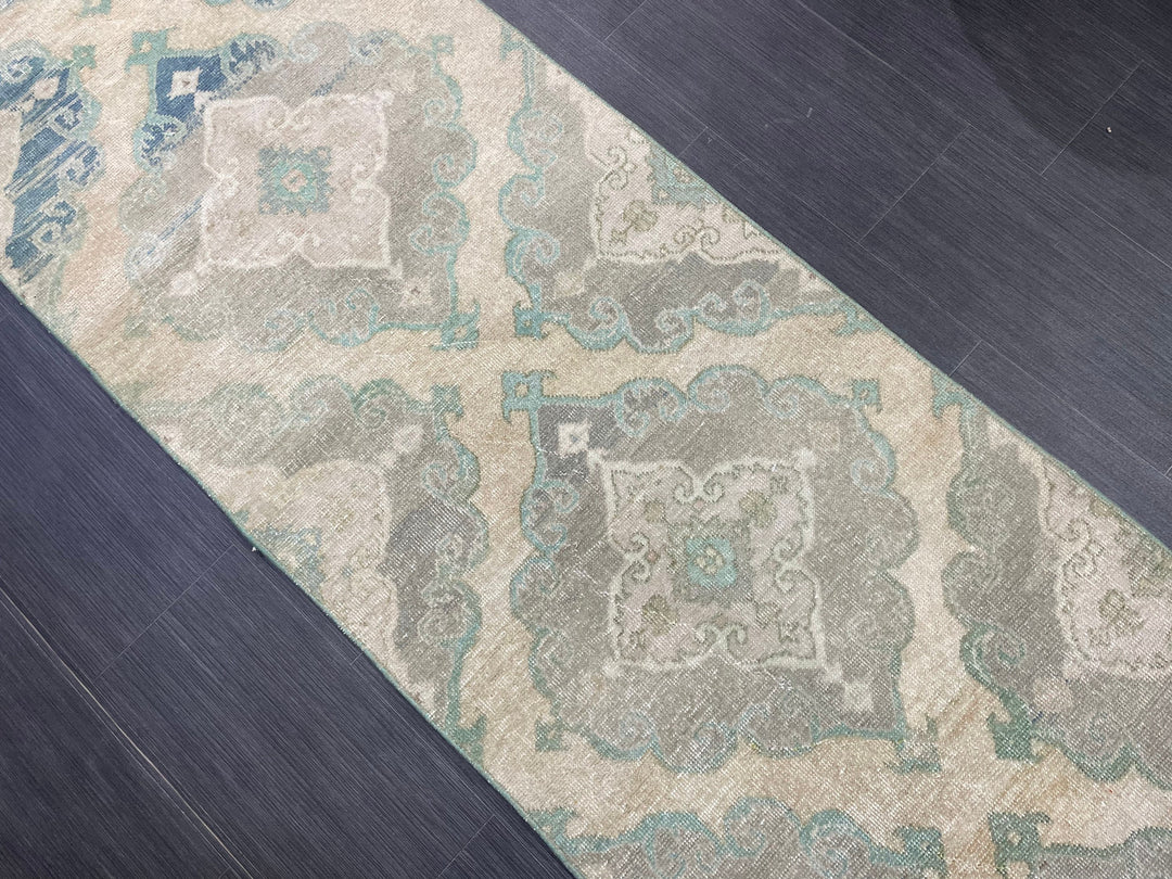 Beige Turkish Runner Rug 2' 8" x 12' 10" Hand-Knotted detail