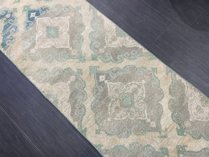 Beige Turkish Runner Rug 2' 8" x 12' 10" Hand-Knotted detail