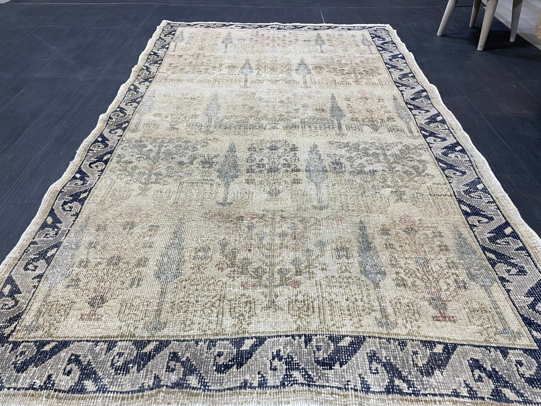 Beige Turkish Oushak Rug 3' 11" x 6' 7" Hand-Knotted close-up