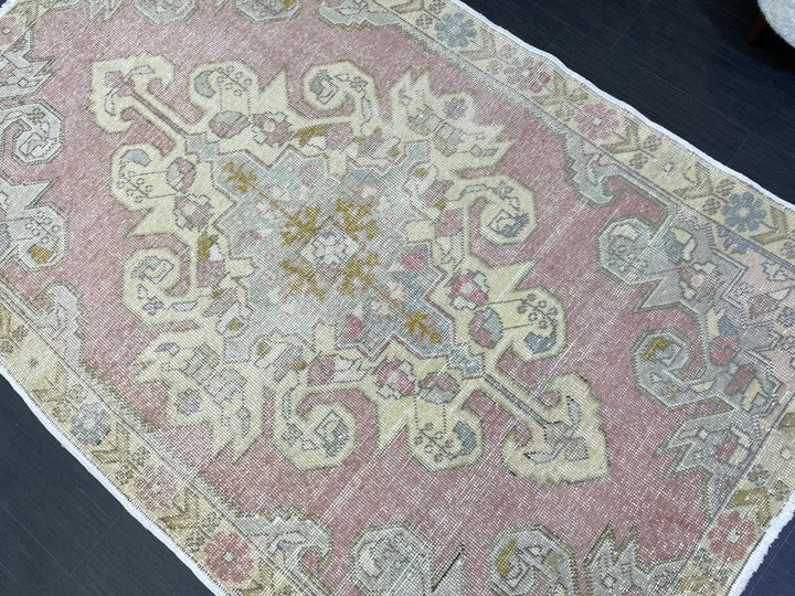 Beige Turkish Oushak Rug 4' 7" x 7' 4" Hand-Knotted field