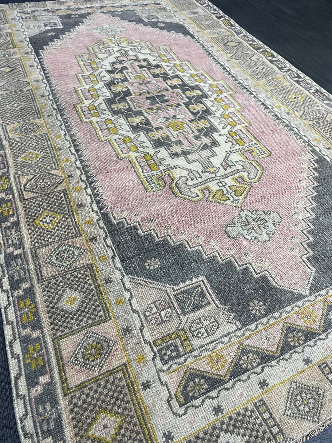 Rust Turkish Oushak Rug 4' 8" x 7' 7" Hand-Knotted detail