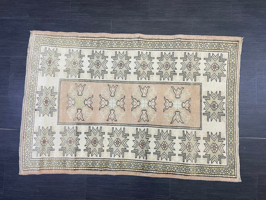 Beige Turkish Oushak Rug 2' 10" x 4' 3" Hand-Knotted field