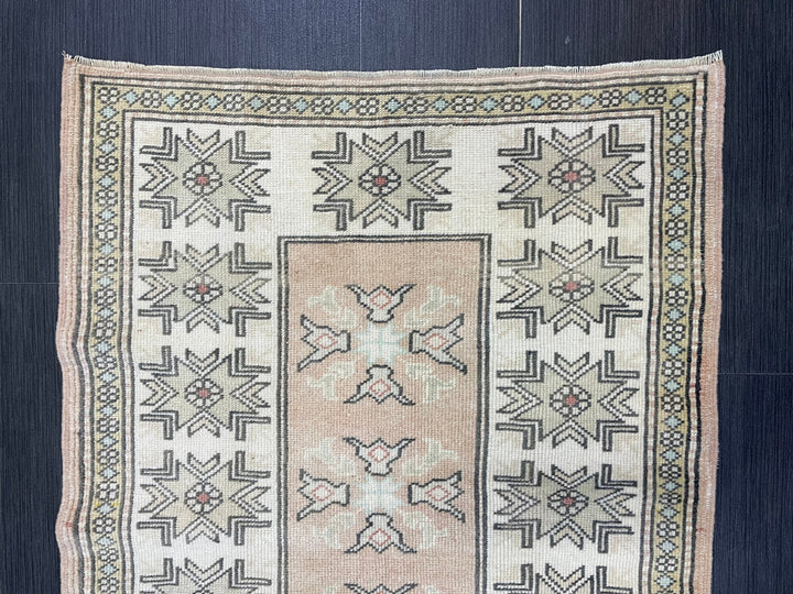 Beige Turkish Oushak Rug 2' 10" x 4' 3" Hand-Knotted reverse