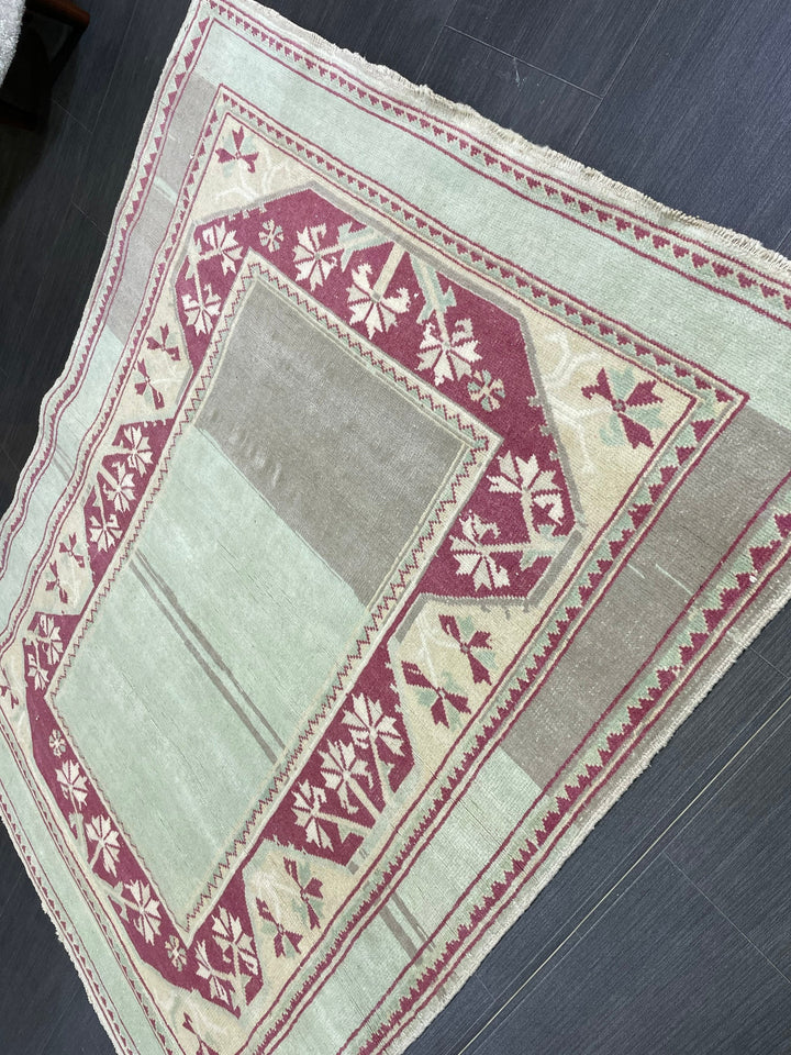 Brown Turkish Oushak Rug 3' 11" x 4' 11" Hand-Knotted | No. WR20533