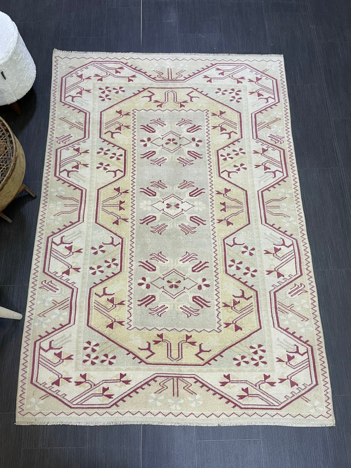 Muted Runner Rug 4' x 5' 11" - No. WR49870