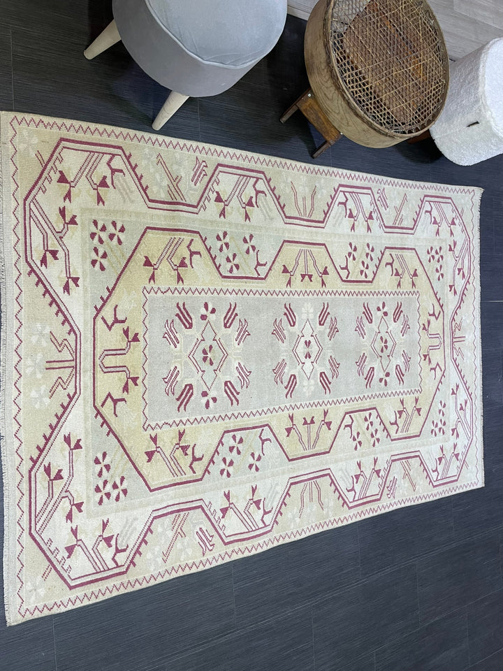 Muted Runner Rug 4' x 5' 11" - No. WR49870