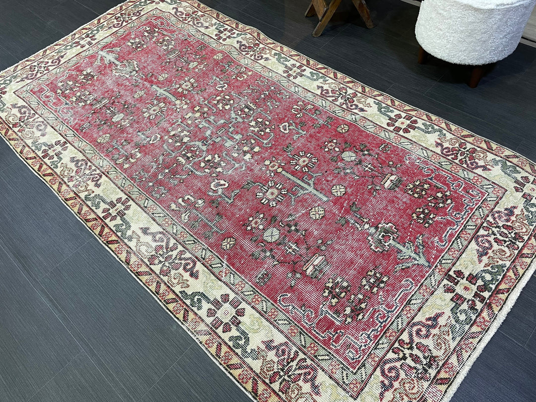 Beige Turkish Runner Rug 3' 8" x 7' Hand-Knotted detail
