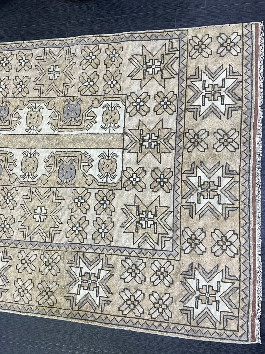 Pink Turkish Oushak Rug 4' x 9' 4" Hand-Knotted border