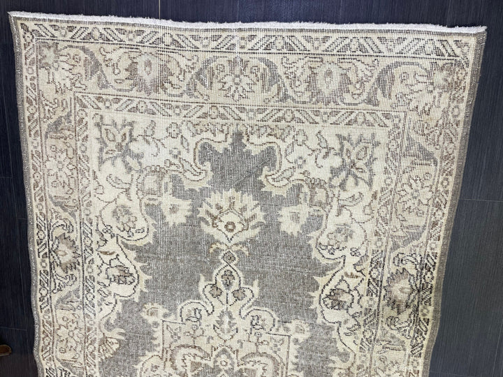 Beige Turkish Runner Rug 3' 11" x 7' 1" Hand-Knotted | No. WR70665