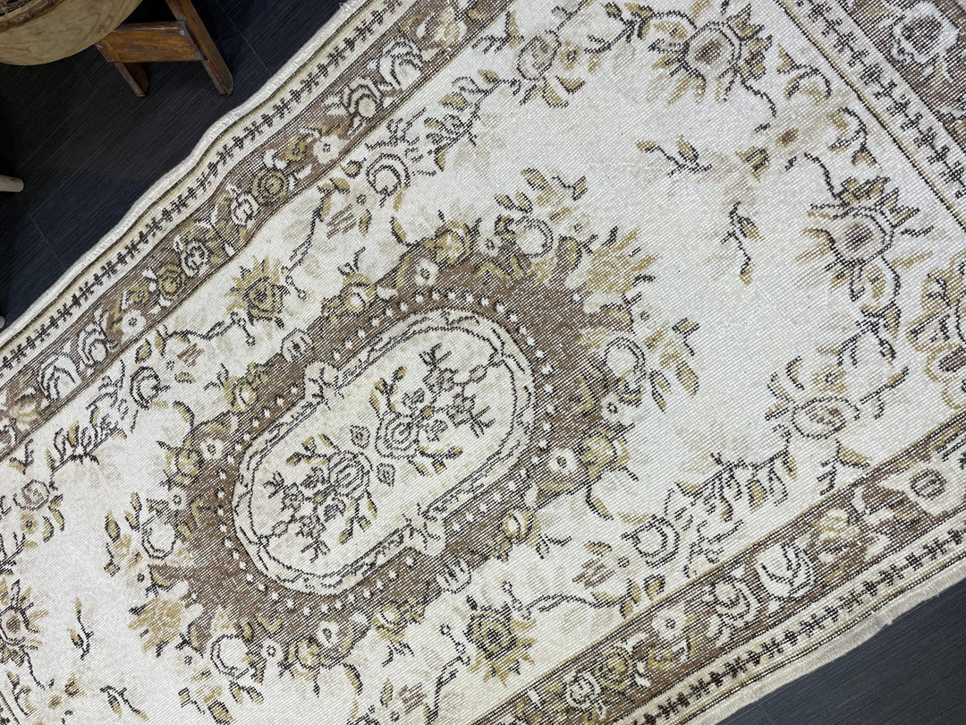Turkish Runner Rug 3' 11" x 7' Hand-Knotted reverse