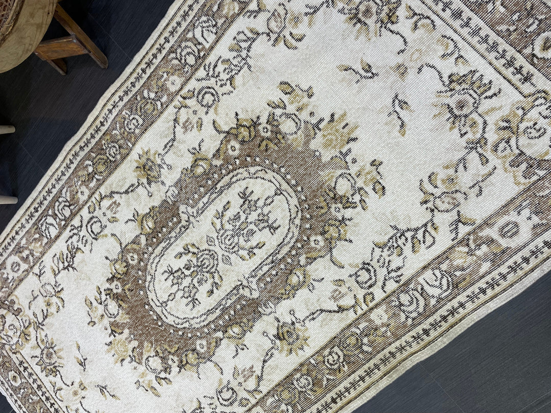 Turkish Runner Rug 3' 11" x 7' 2" Hand-Knotted view