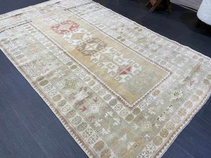 Rust Oushak Rug 4' 1" x 6' 4" - No. WR93613