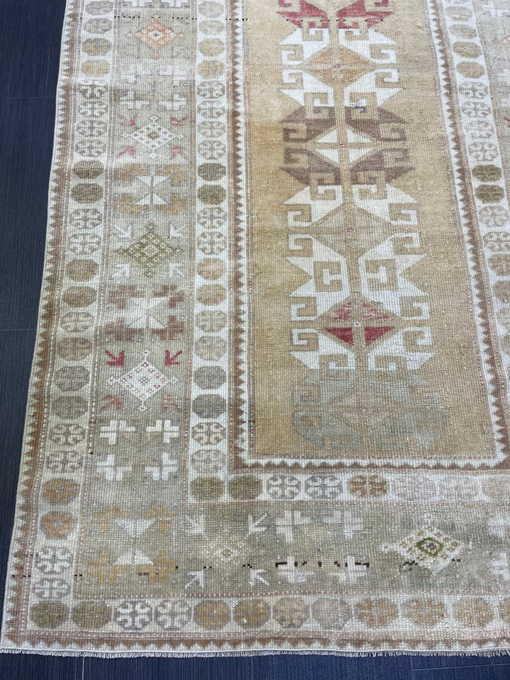 Rust Oushak Rug 4' 1" x 6' 4" - No. WR93613